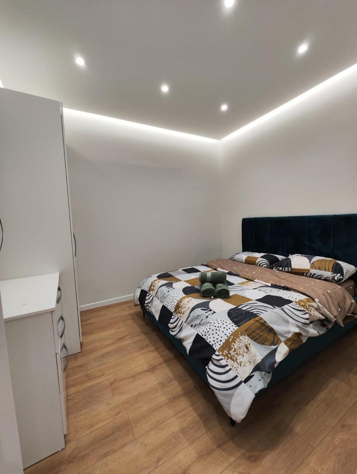 Pandora'S Box Apartament 地拉那 外观 照片
